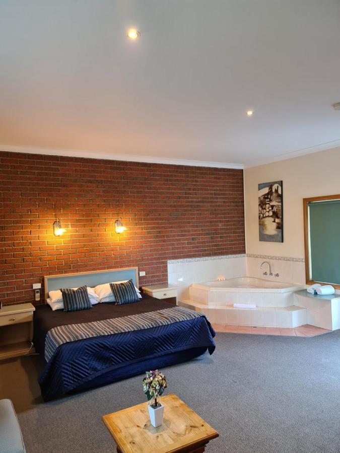 Bairnsdale Tanjil Motor Inn Екстер'єр фото