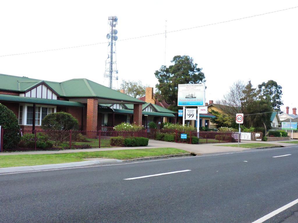 Bairnsdale Tanjil Motor Inn Екстер'єр фото
