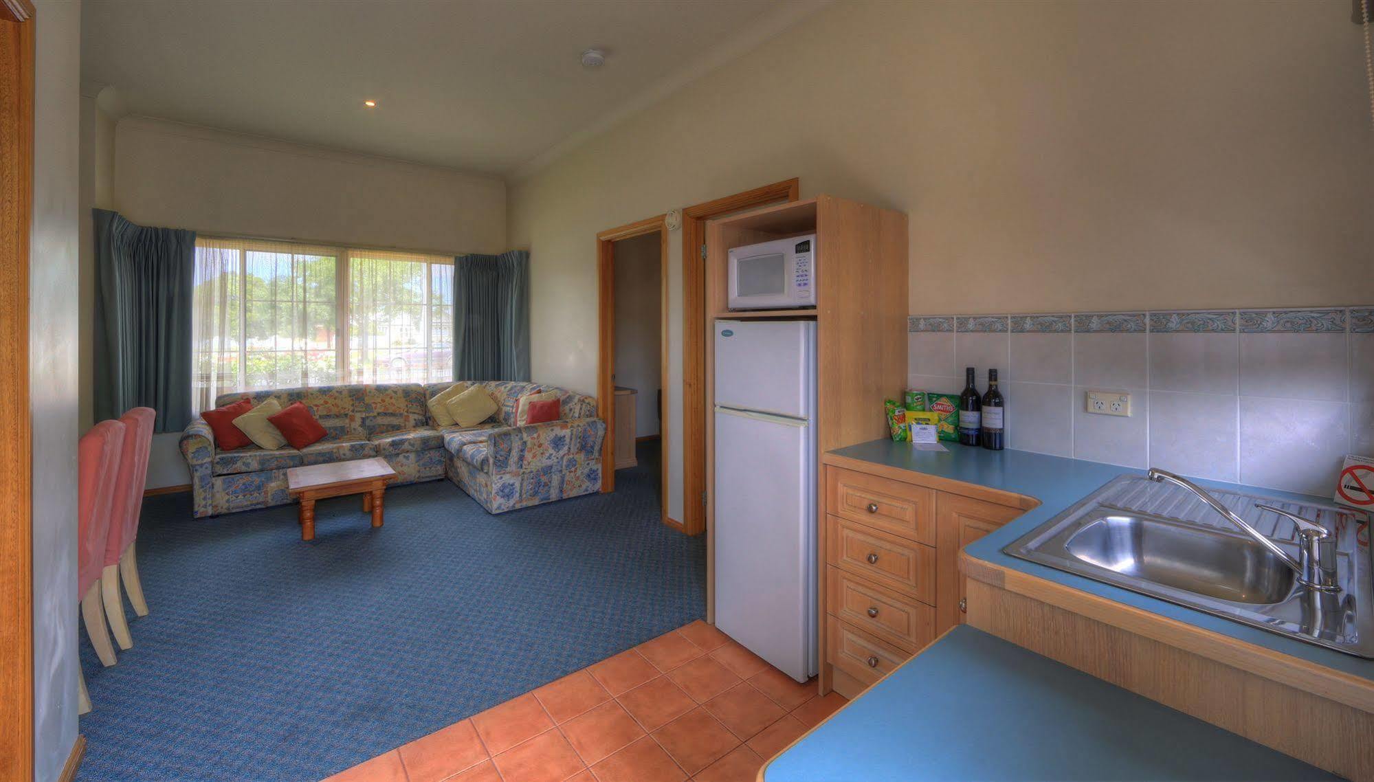 Bairnsdale Tanjil Motor Inn Екстер'єр фото