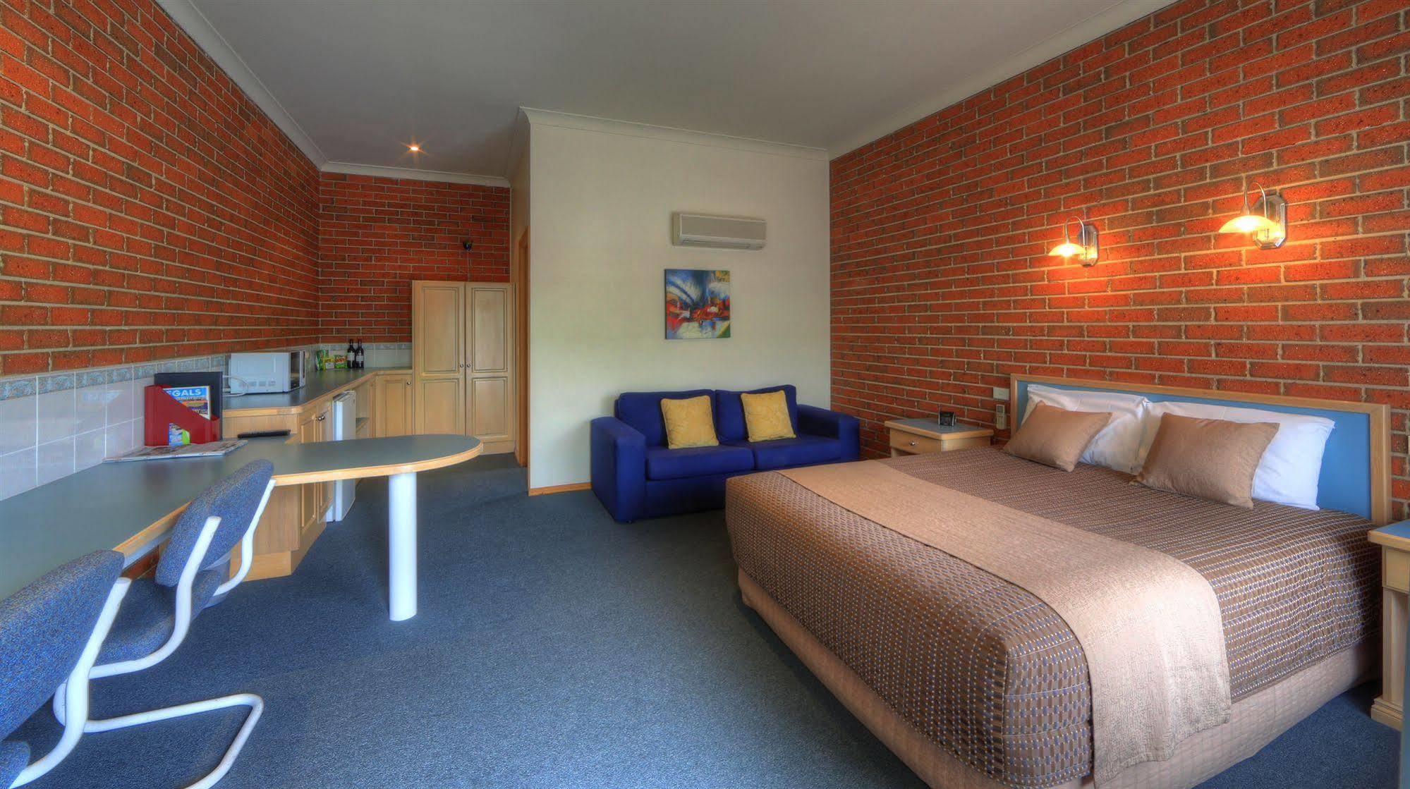 Bairnsdale Tanjil Motor Inn Екстер'єр фото