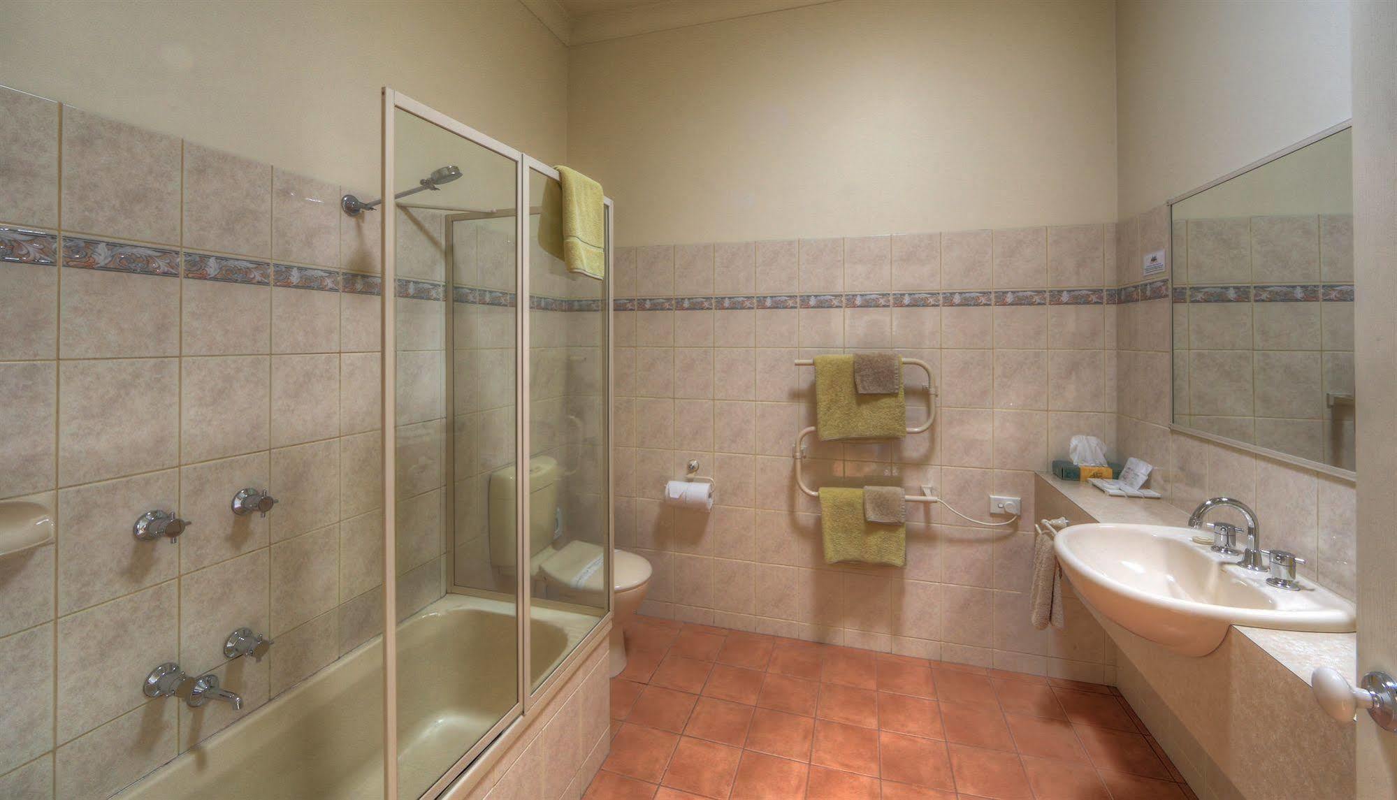 Bairnsdale Tanjil Motor Inn Екстер'єр фото