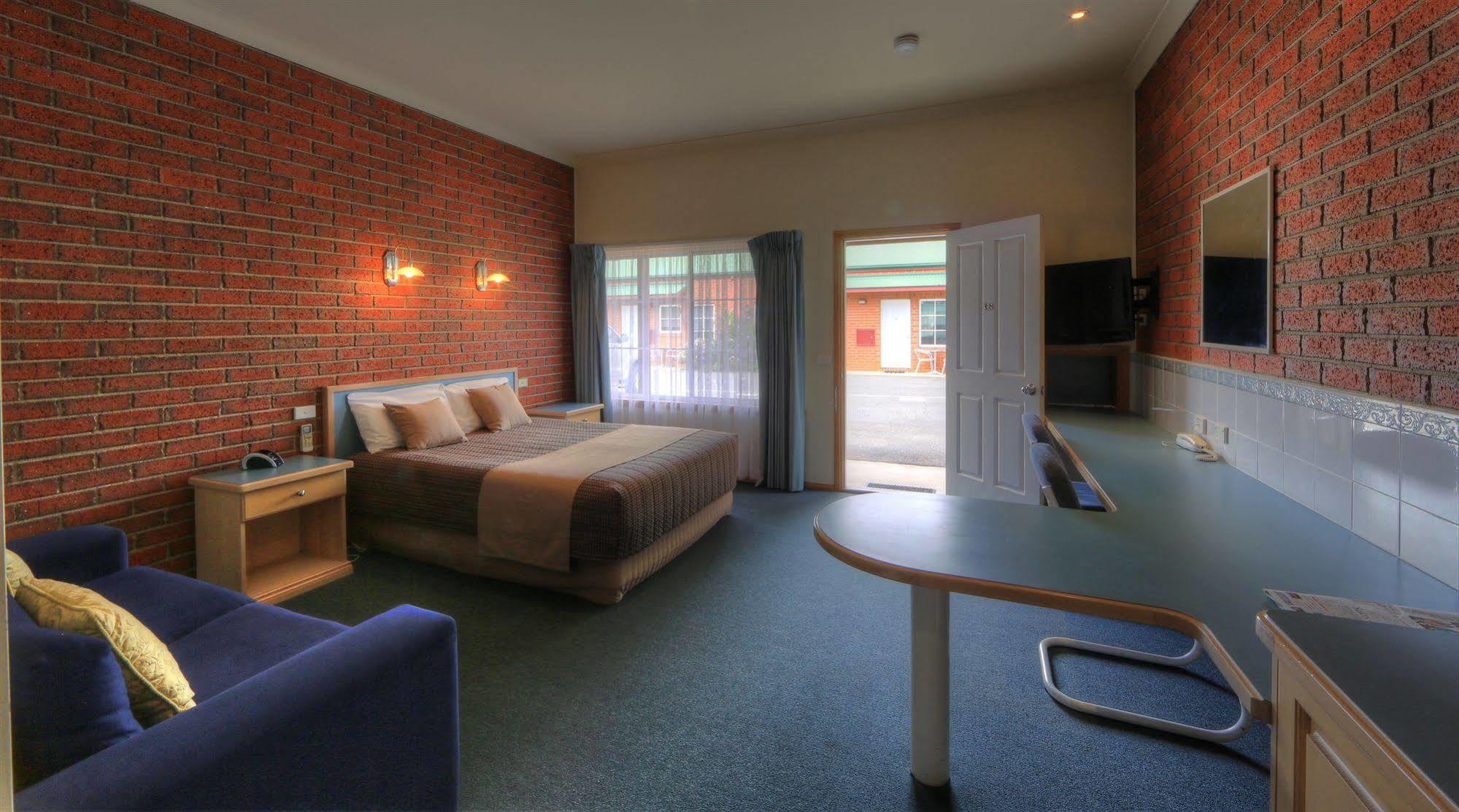 Bairnsdale Tanjil Motor Inn Екстер'єр фото